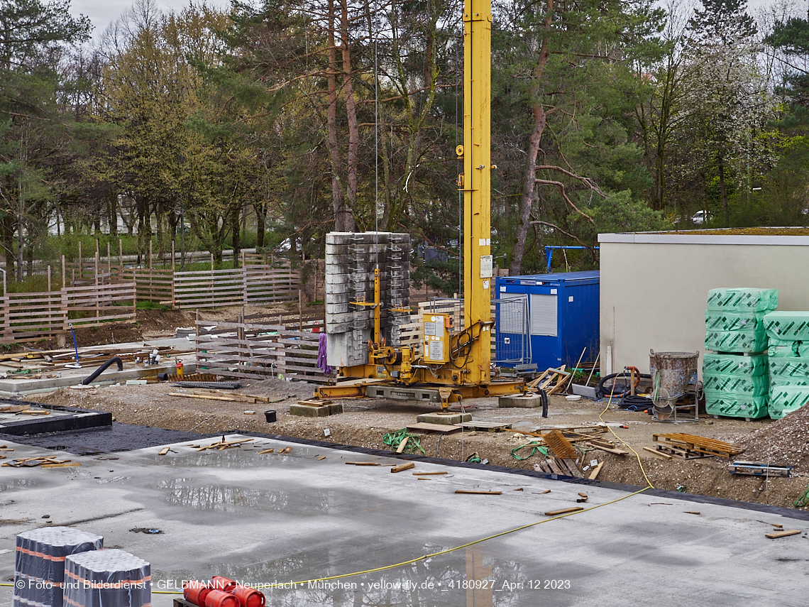 12.04.2023 - Baustelle Haus für Kinder in Neuperlach